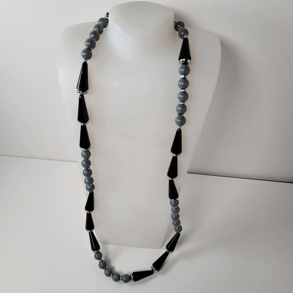 Vintage Napier Black Gray Beaded Necklace‎ Cone Silver Tone Statement 28